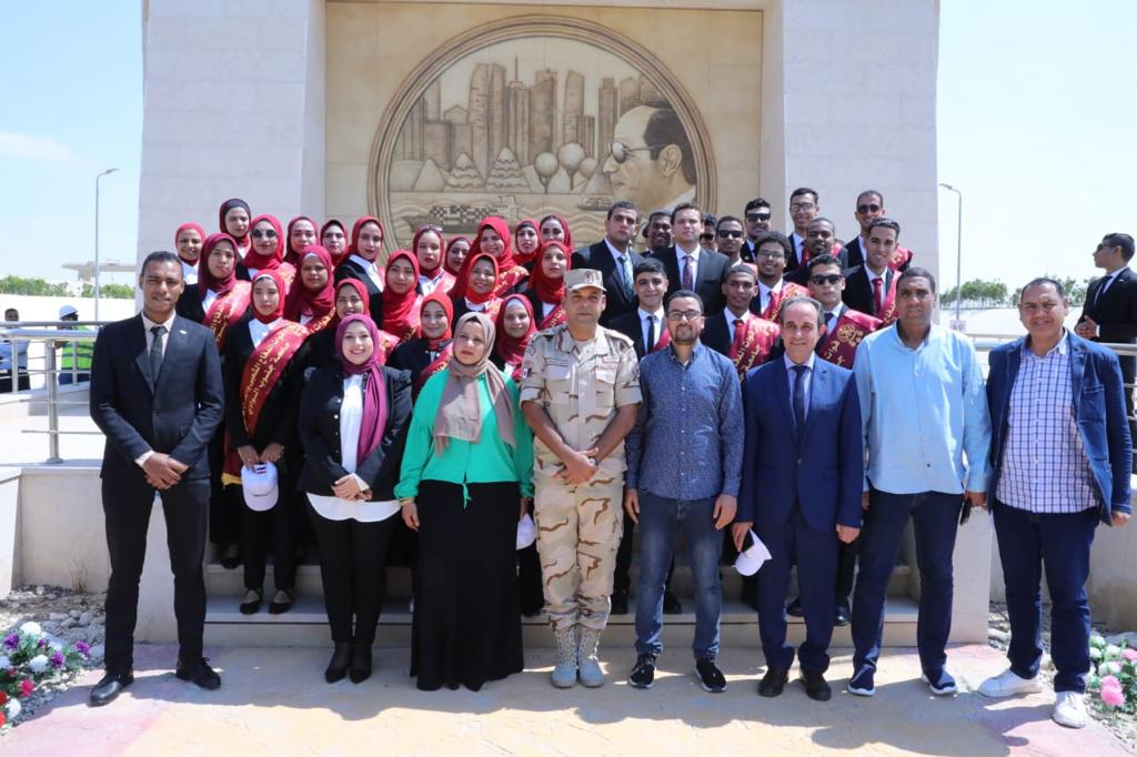 طلاب جنوب الوادي  في زيارة لهيئة قناة السويس وانفاق تحيا مصر