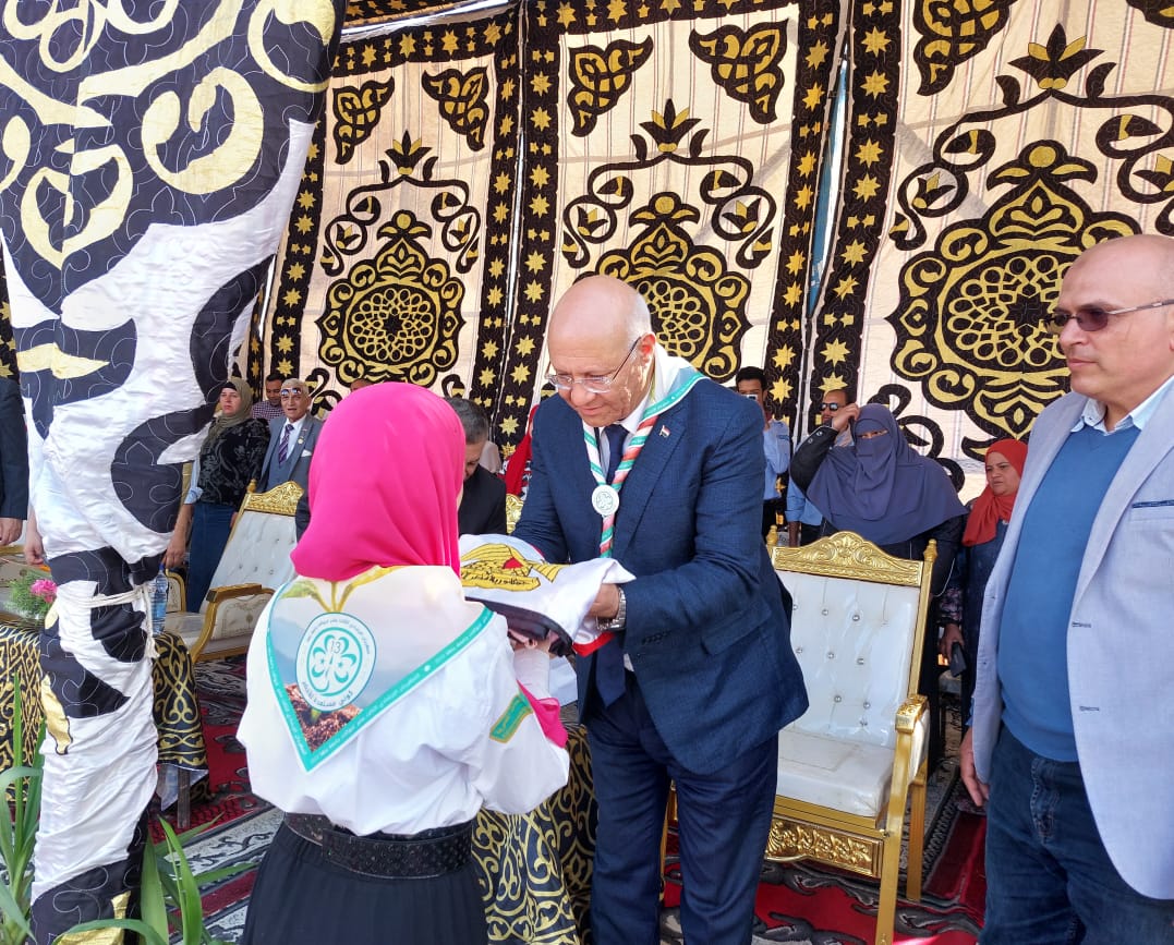 رئيس جامعة بنها يفتتح المهرجان الإرشادي الثالث عشر للجوالات تحت شعار “كوني مستعدة للأخضر”