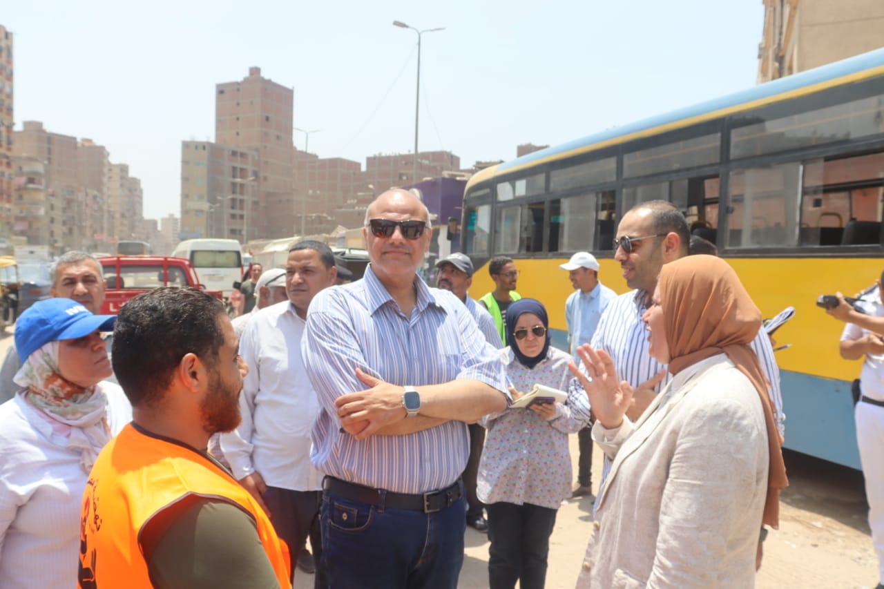 جوله ميدانيه لمحافظ القليوبية على مدينتى بنها الخصوص لمتابعه المشروعات الجاري تنفيذها